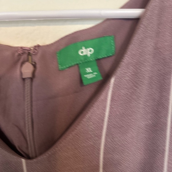 NWT XL Dip garden party media link 100% Viscose dress - Picture 3 of 9